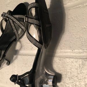 Girls black dress shoes